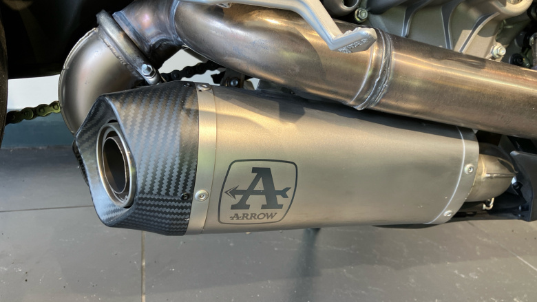 Ducati Streetfighter V2 (22MY)